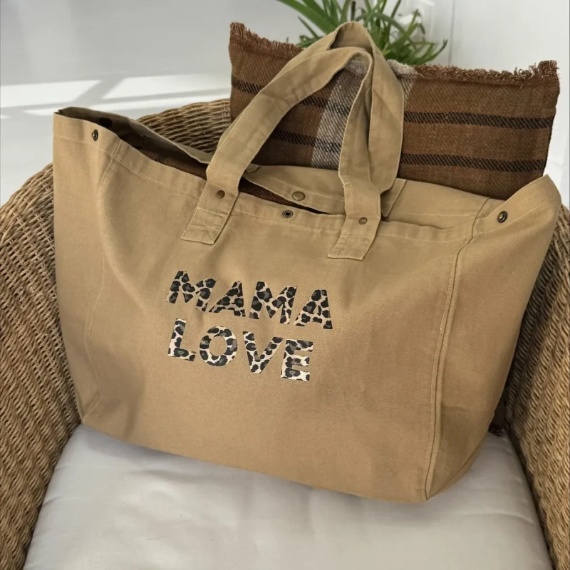 Iso Marcel&Lily kassi Mama love tekstillä